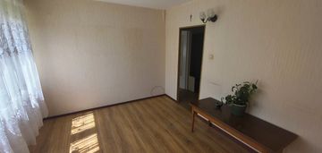 1 piętro, 33m2, 2 pokoje, parking- blisko lasu !
