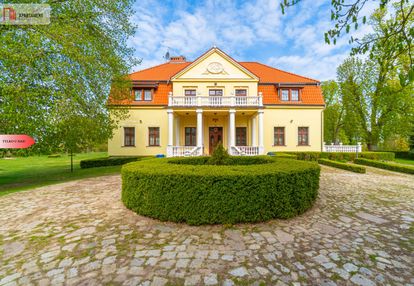 Piękny dwór z parkiem i stawem – 3,34 ha