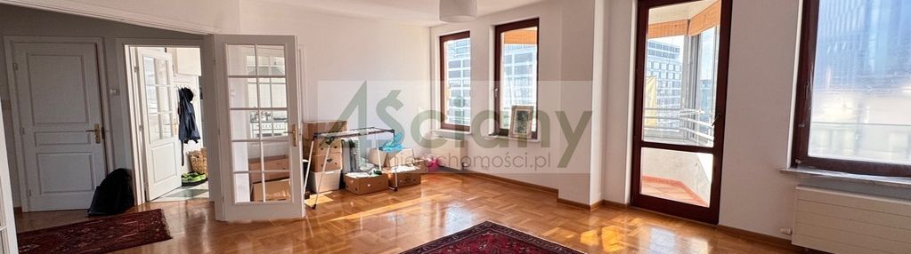 Apartament z pięknym widokiem na panoramę warszawy
