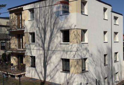 Dwupoziomowe kamienica z parkingiem ,super