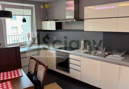 Alternatywy 4 - to jest adres :-)