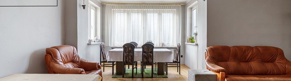 Dom z dużym potencjałem, kominkiem i piwnicą