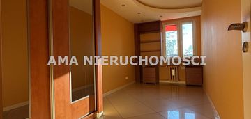 Trzypokojowe mieszkanie z oddzielną kuchnią