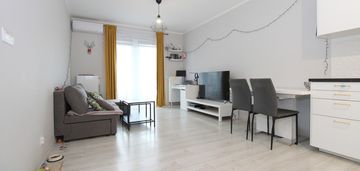 Klimatyzacja, balkon , 2 miejsca garażowe, komórka