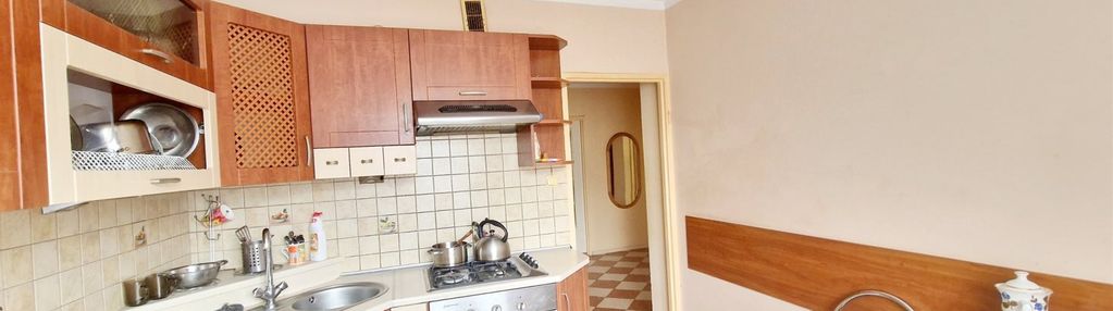 3 pokojowe mieszkanie na parterze-osiedle barwinek