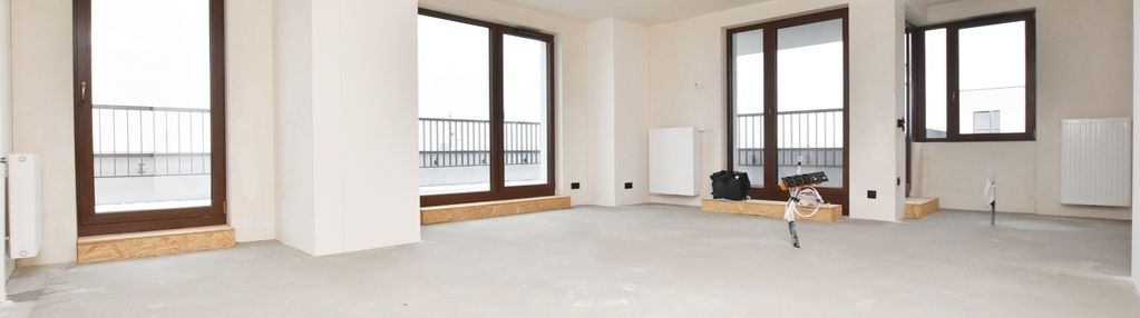 4 pokoje,3 m.postojowe,taras 40 m2,widok na wawel