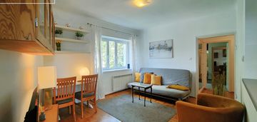 Booking/airbnb/metro ratusz arsenał/balkon/piwnica