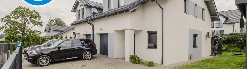 Bliźniak z pięknym ogrodem od południa