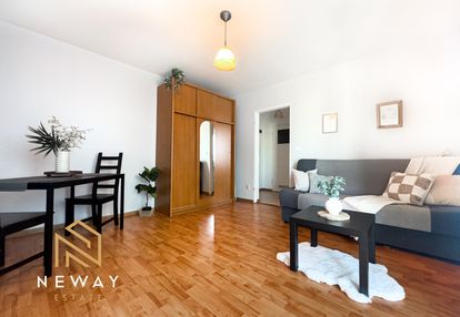 Pokój z kuchnią i komórką lok. tuż przy tramwaju!