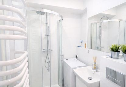 Przy teatr ochota | obok hali banacha | rama h