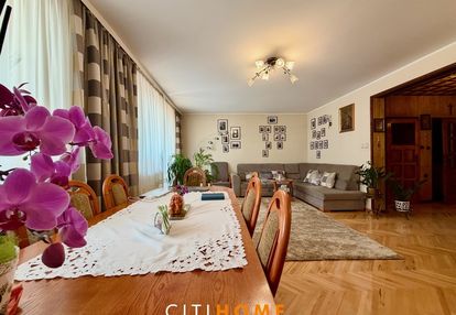 * przestronny, zadbany dom dla dużej rodziny *