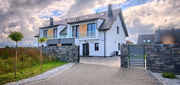 Dom w klematisach, ul. zamoyskiego