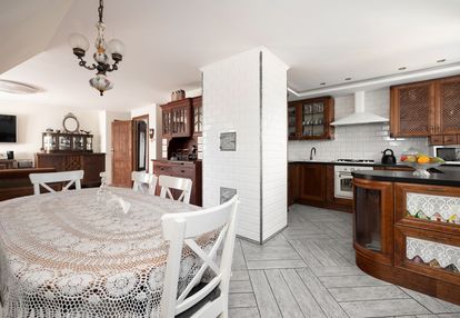 Klimatyczne dwupoziomowe mieszkanie z ogrodem