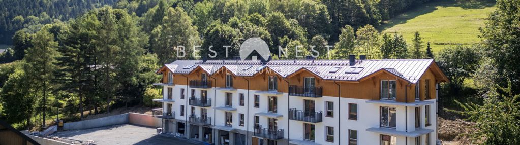 Apartament z widokowym balkonem i garażem
