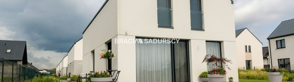 Dom wolnostojący 140 m2 z tarasem w mnikowie