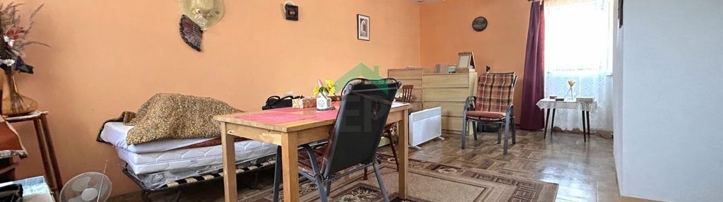 Kameralny dom z dużą działką wśród zieleni