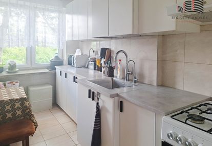 54 m2, ul. przyjaźni, 3 pokoje, balkon, piwnica