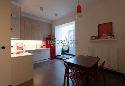 Klimatyczne 3 pokoje w ścisłym centrum