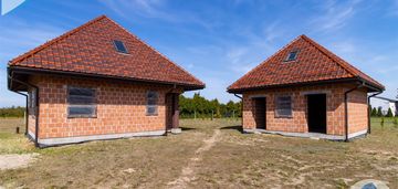 Solidna baza pod wymarzony dom – stan surowy.