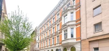 Kamienica po rewitalizacji i piętro winda