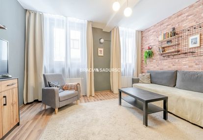 Parter, bez schodów i ograniczeń.