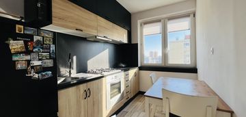 2 pokoje do wprowadzenia na stegnach