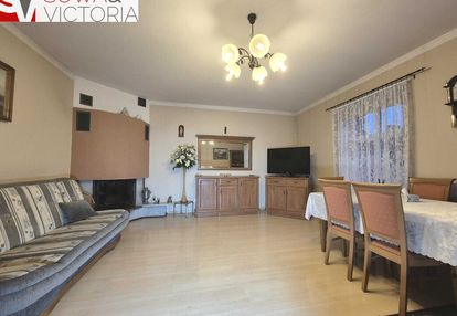 Przestronne mieszkanie w zabytkowej kamienicy.