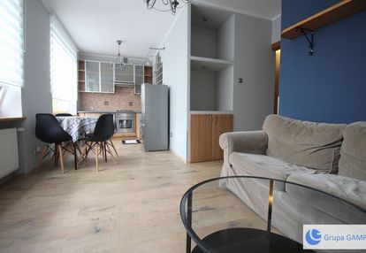 3 -pok, 50m2 os. słoneczne -nowa huta* balkon