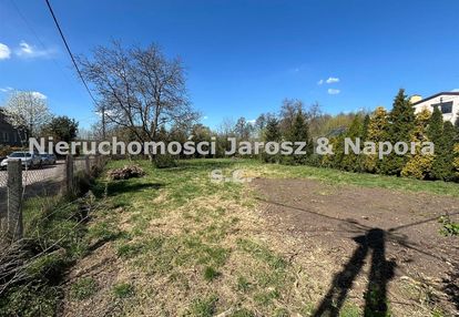Działka budowlana - 644 m2 - ogrodzona
