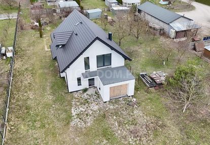 Dom 183,96 m² na działce 1089 m² – kowala