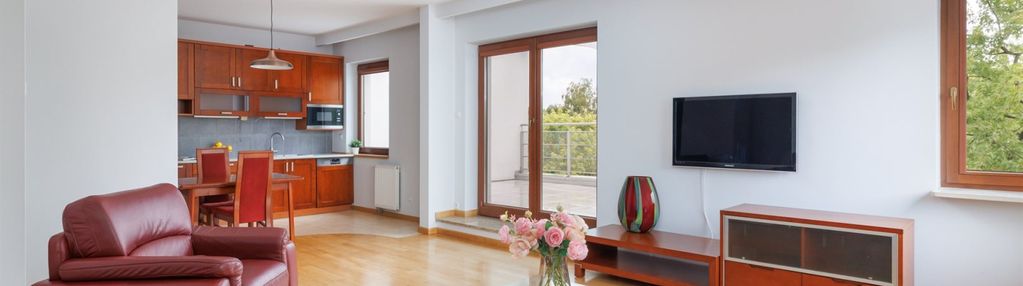 Apartament z dużym tarasem wola przy parku