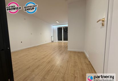 2 pokoje z miejsce postojowym.