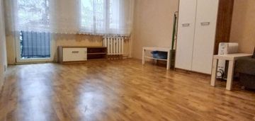 Duża kawalerka zabobrze