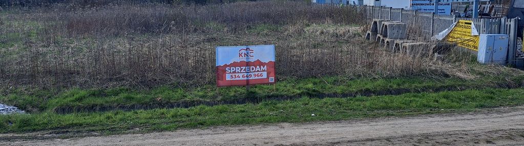Sprzedam działkę inwestycyjno-mieszkaniową.
