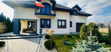Przestronny dom na obrzeżach rawy mazowieckiej
