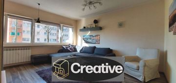 Przytulne mieszkanie w zielonej części woli.