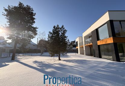 Radość - jeden z dwóch bliźniaków - duża działka