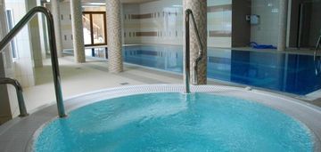 Szymoszkowa apartament 50 mkw. basen jacuzzi sauny