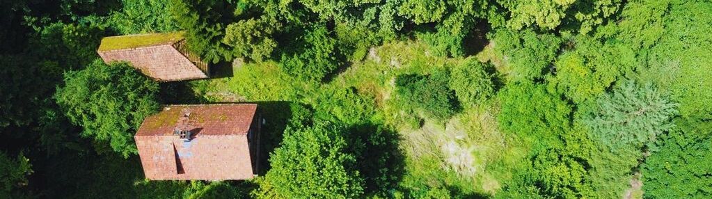 Działka z małym domem na sprzedaż – wyjątkowa okaz