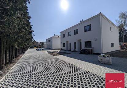 Ostatni bliźniak na sprzedaż