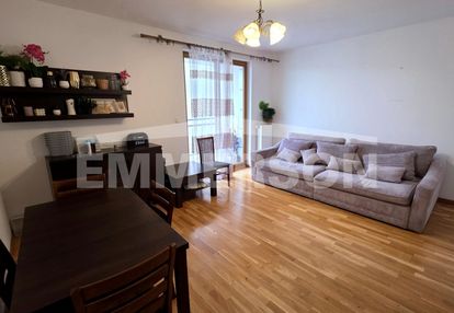 Mokotów, 3 pokoje, apartamentowiec