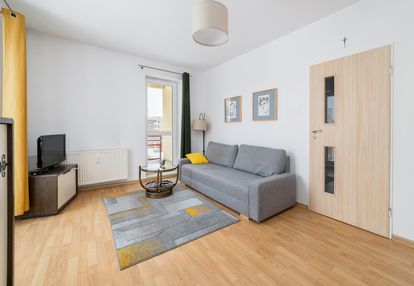 Przestronna kawalerka na spokojnym osiedlu