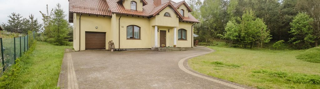 Dworek w koleczkowie