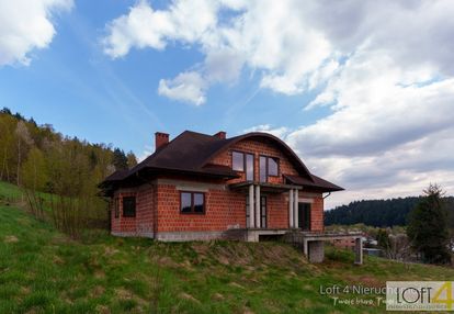 Dom w okolicach lasu, nieopodal nowego sącza