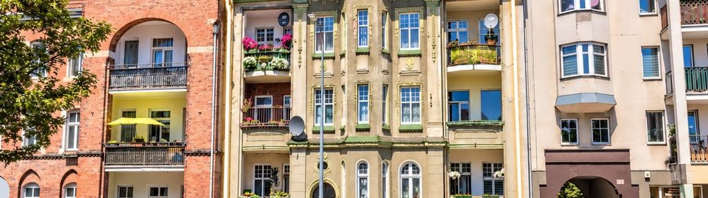 63 m² z balkonem | wysoki parter
