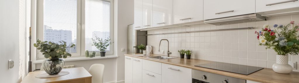 Przy metrze wierzbno, przestronne 2 osobne pokoje.