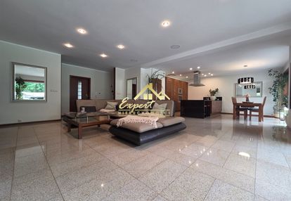 Dom parterowy 174 m² z garażem i altaną|międzylesi