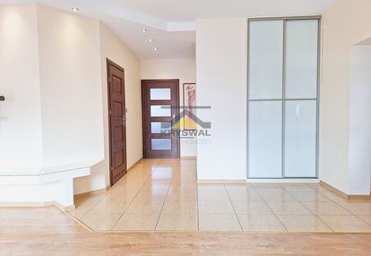 Przestronne 3 pokojowe mieszkanie z balkonem,74 m2