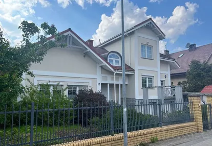 Do sprzedaży dom 430m2, 8 pokoi, Nowa Iwiczna