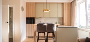 Słoneczne 2 pok. w kamienicy przy metrze wierzbno